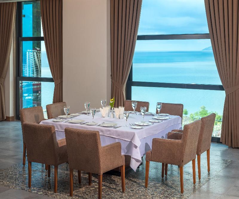 Ramada Plaza By Wyndham 5*